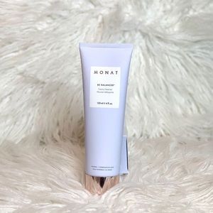 Monat Be balanced foamy cleanser